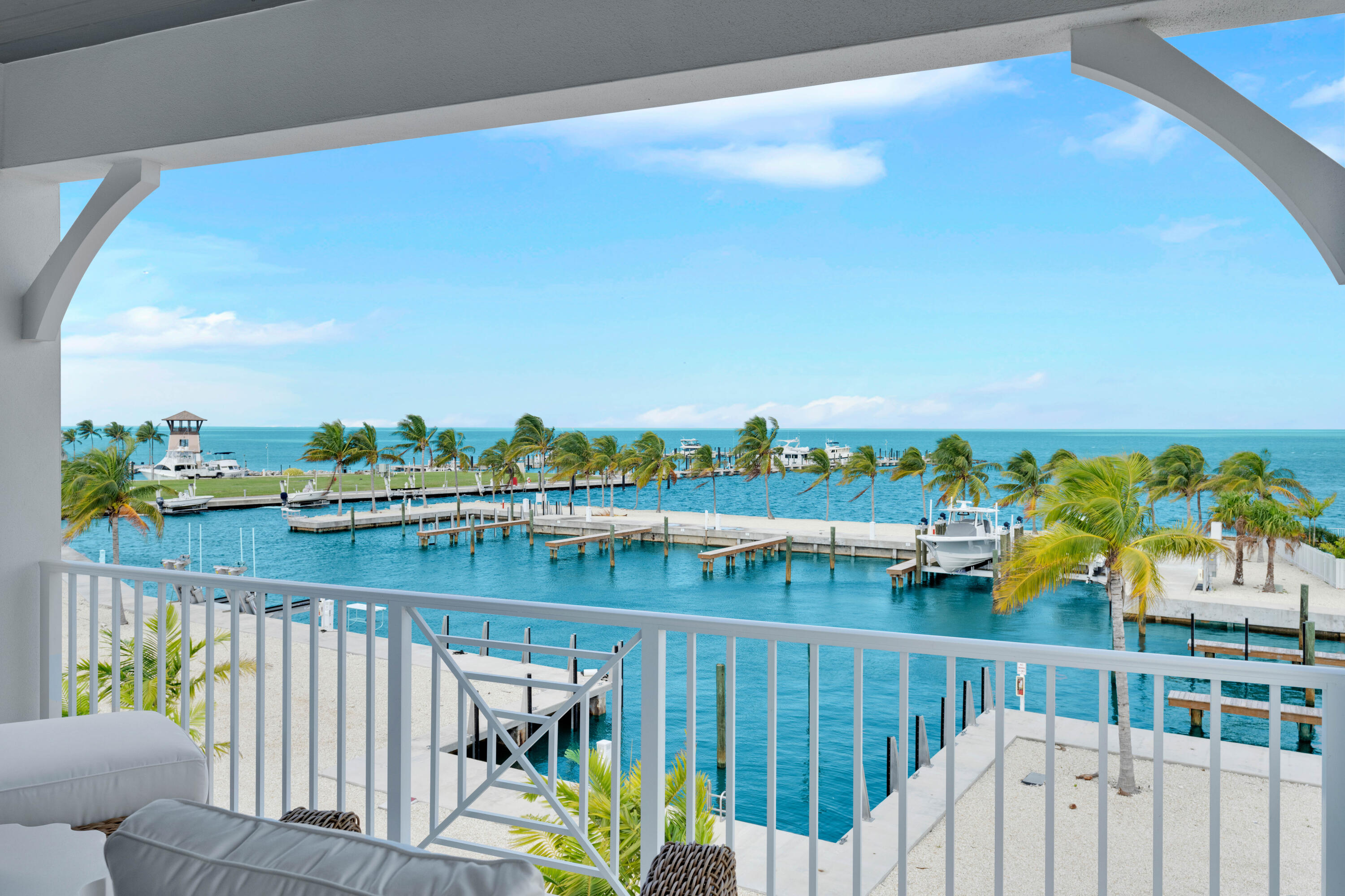 805 39th Street Marathon, FL 33050 - Photo 2 of 60 DSC03695