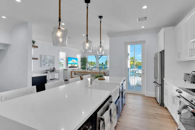 $3,790,000 | 805 39th Street, Marathon, FL 33050