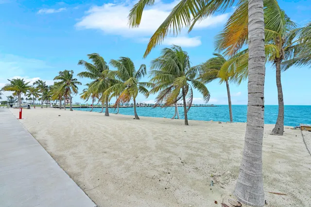 $3,790,000 | 805 39th Street, Marathon, FL 33050