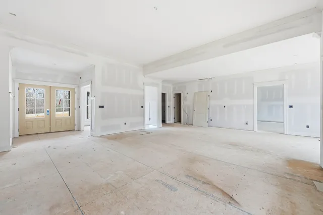 a house view with a outdoor space