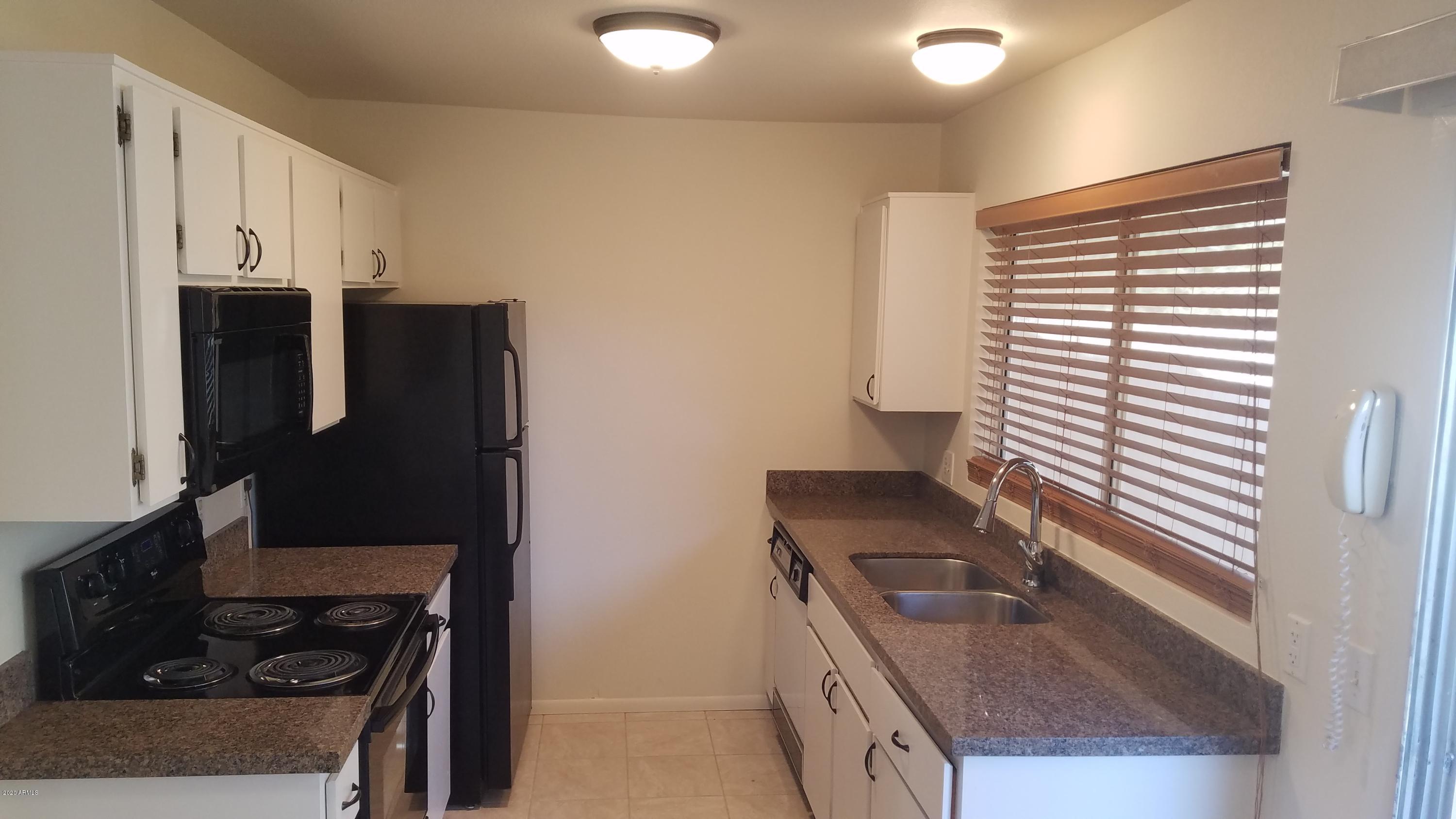 1910 East Grandview Road Phoenix, AZ 85022 - Photo 4 of 12 Kitchen
