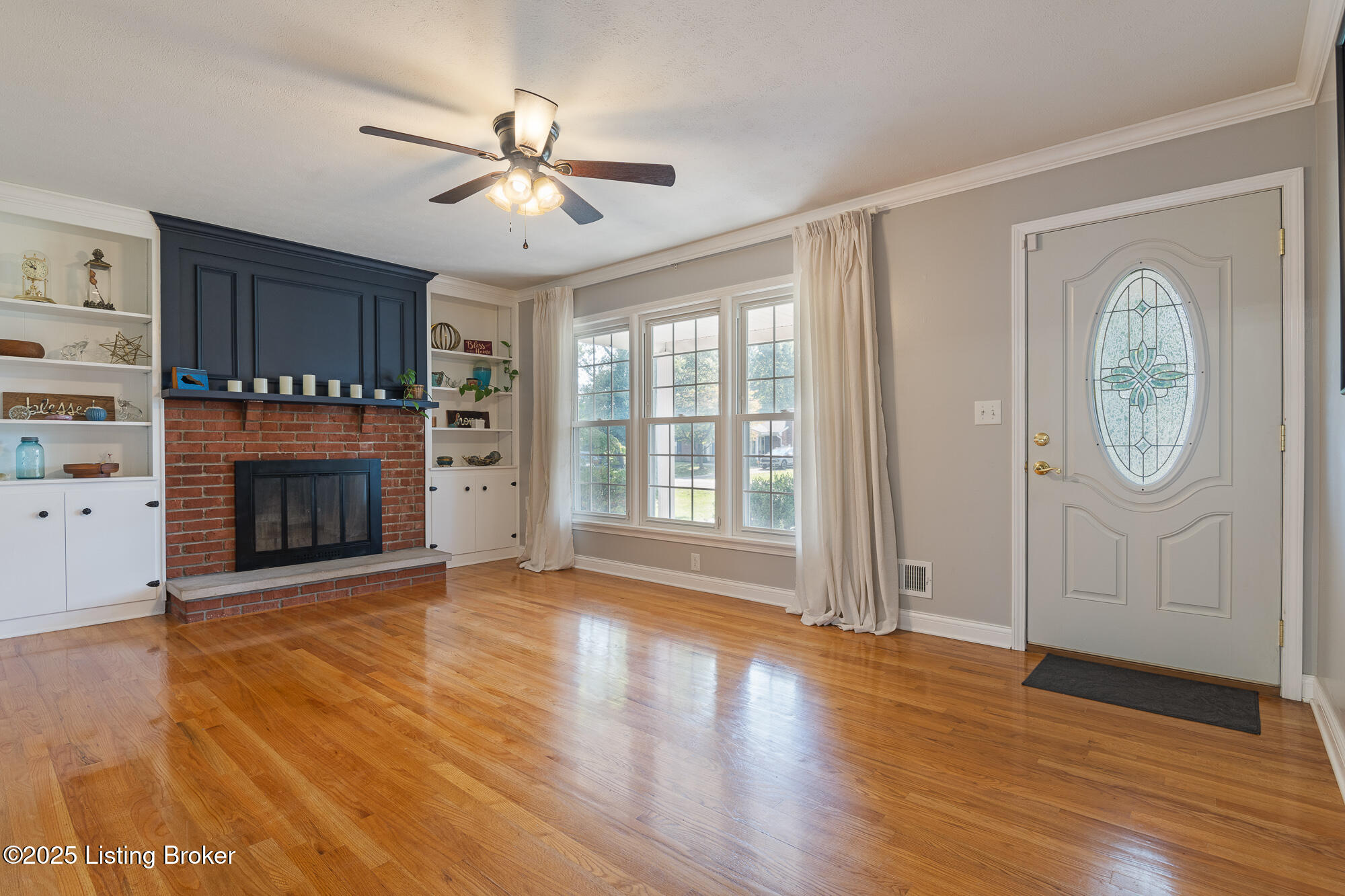 5517 Beth Road Louisville, KY 40219 - Photo 3 of 51 5517 Beth Rd-12