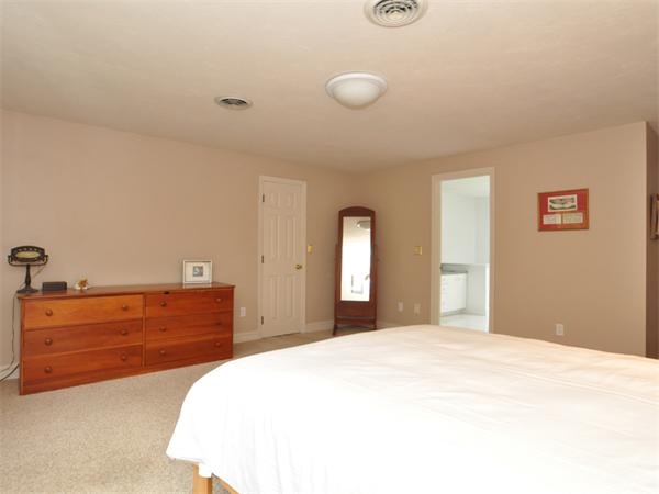 10 Crown Point Road Sudbury, MA 01776 - Photo 15 of 28 Gallery Image 15