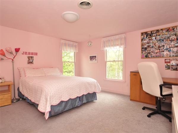 10 Crown Point Road Sudbury, MA 01776 - Photo 18 of 28 Gallery Image 18