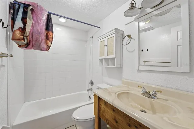 $339,000 | 3642 Radnor Place, Sarasota, FL 34232