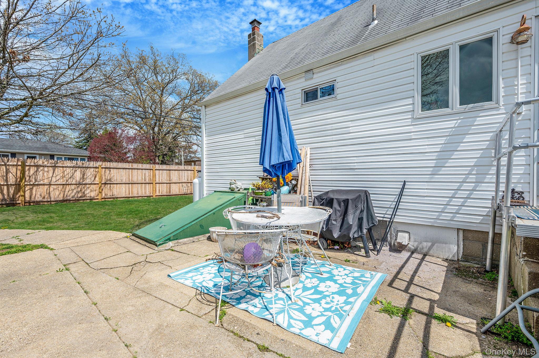 130 Lafayette Road West Babylon, NY 11704 - Photo 25 of 29