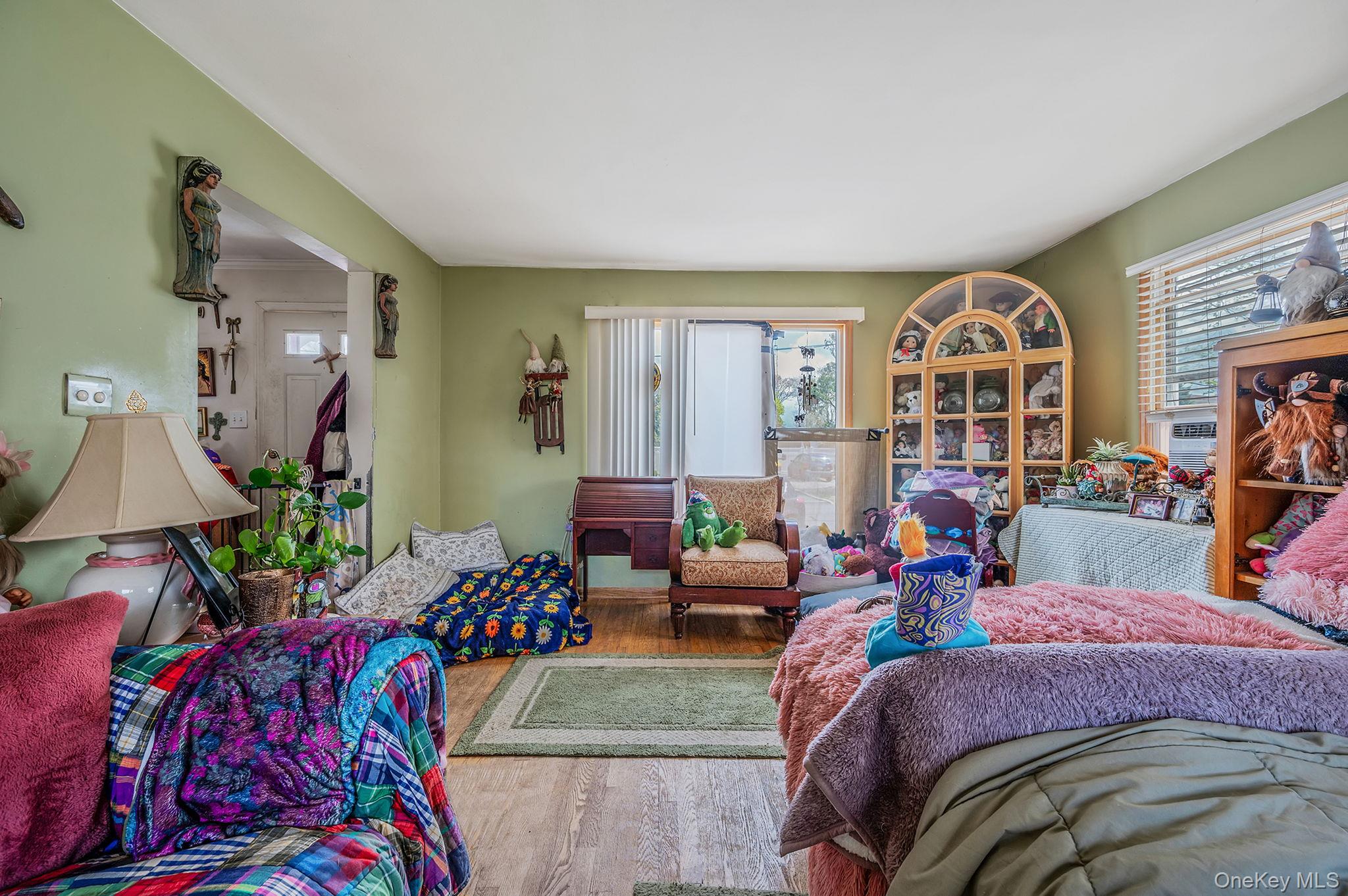 130 Lafayette Road West Babylon, NY 11704 - Photo 6 of 29