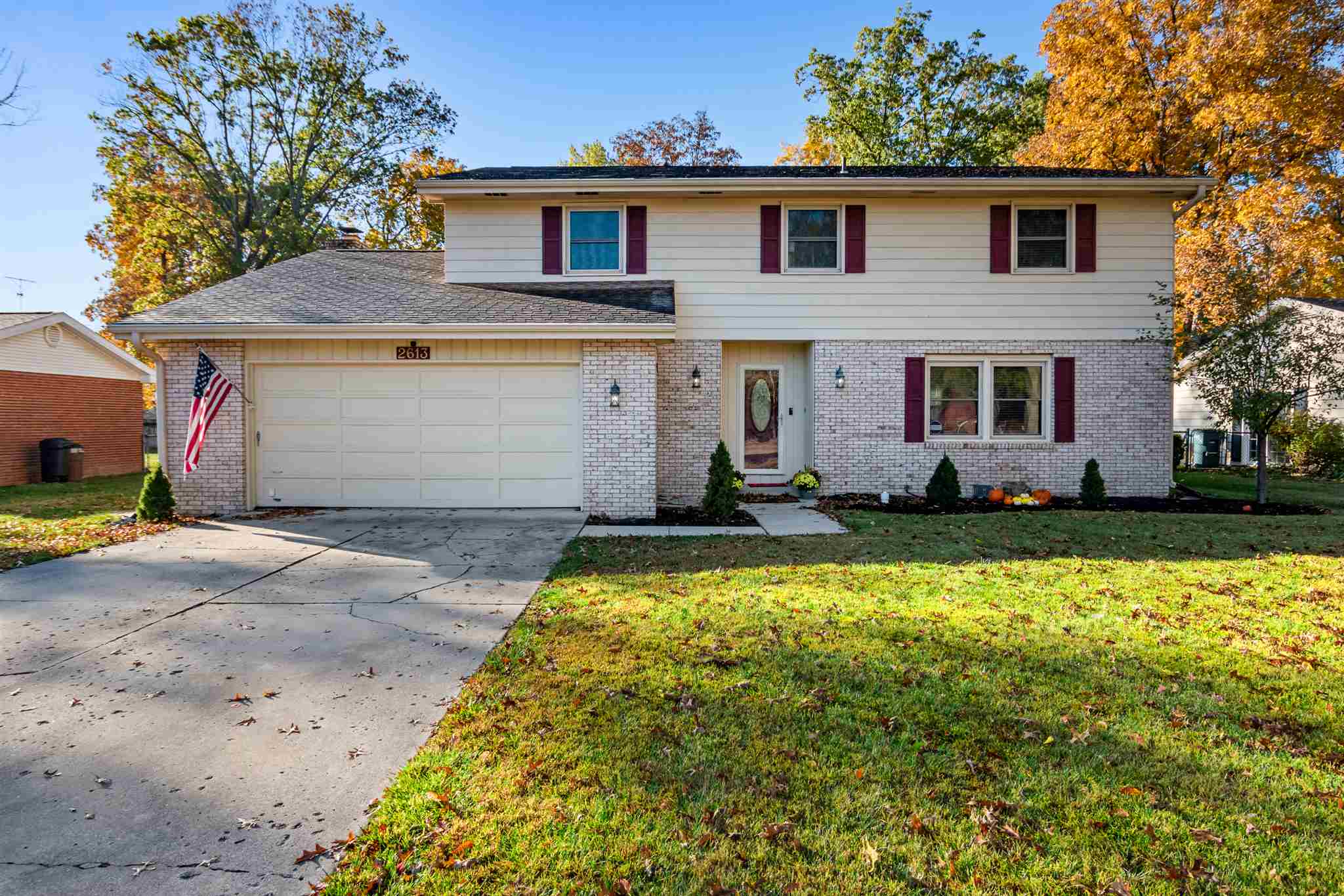 2613 West Riggin Road Muncie, IN 47304 - Photo 1 of 29