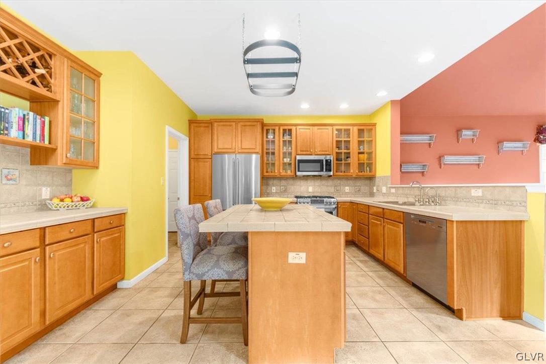 1319 Wynewood Road Orefield, PA 18069 - Photo 12 of 47 Gallery Image 12