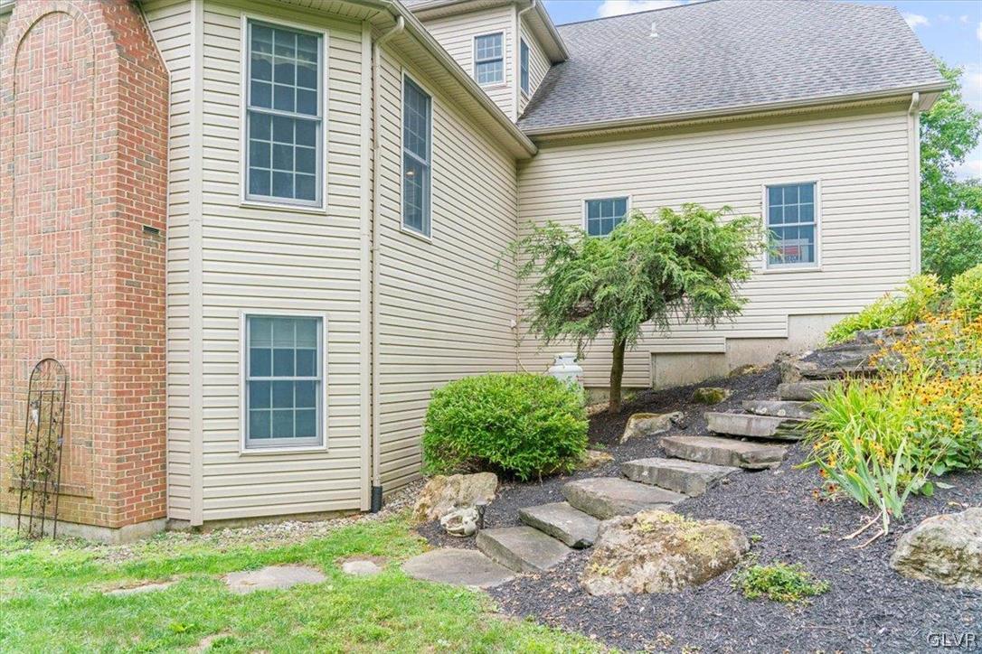 1319 Wynewood Road Orefield, PA 18069 - Photo 4 of 47 Gallery Image 4