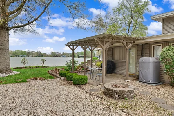$365,000 | 472 County Road 250 North, Loda, IL 60948