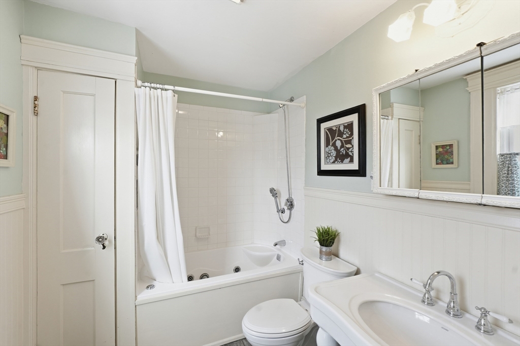 183 King Philip Road Worcester, MA 01606 - Photo 24 of 42