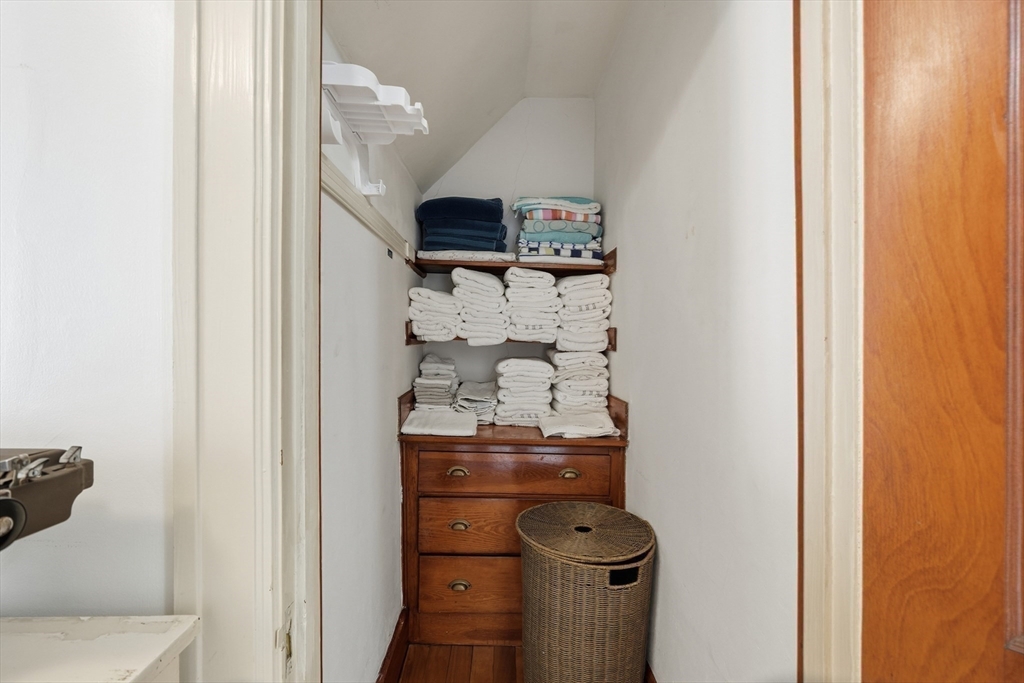 183 King Philip Road Worcester, MA 01606 - Photo 30 of 42