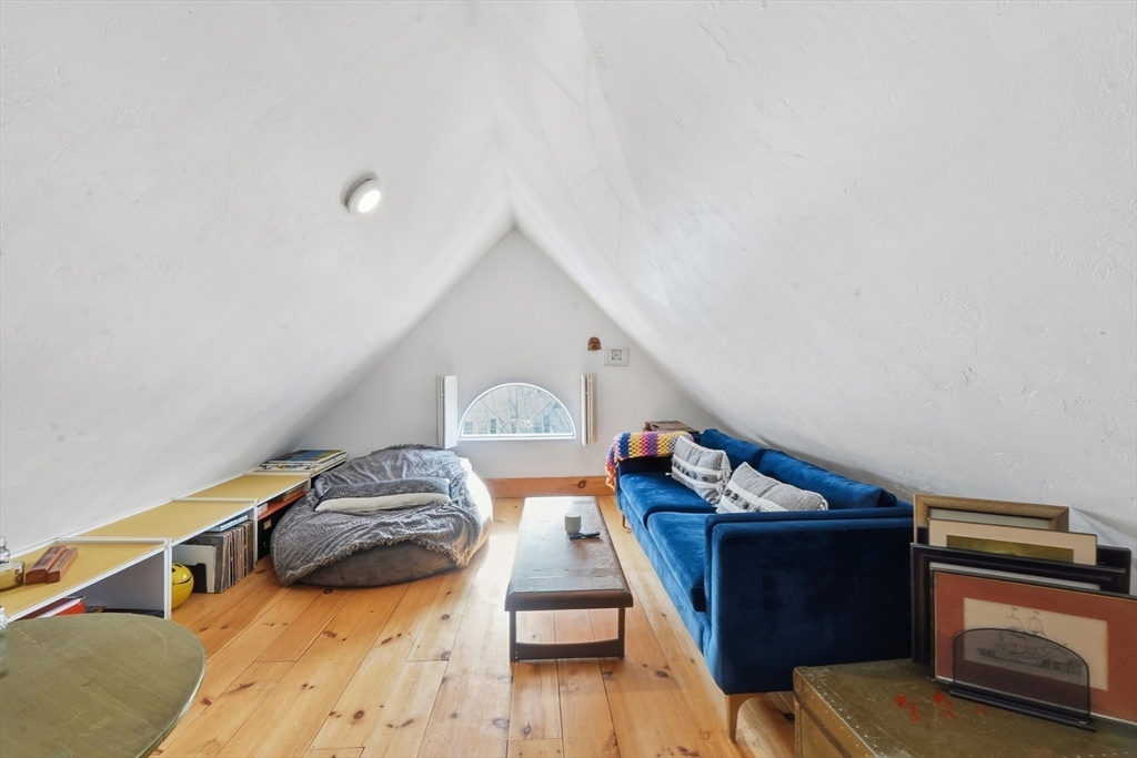 183 King Philip Road Worcester, MA 01606 - Photo 35 of 42