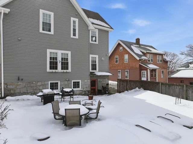 $599,900 | 183 King Philip Road, Worcester, MA 01606