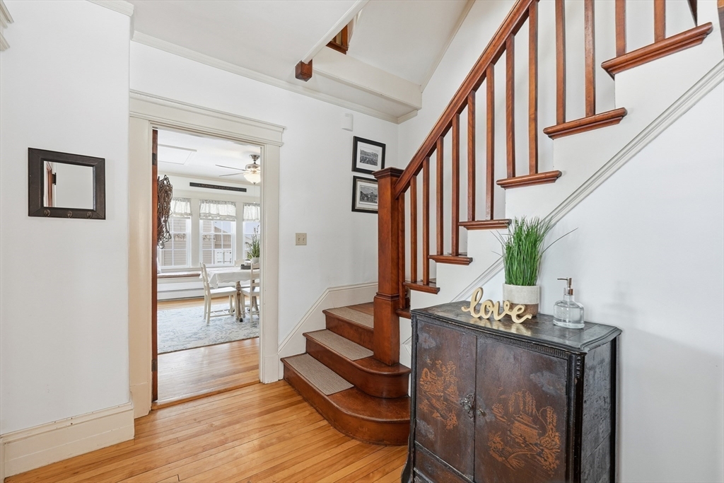 183 King Philip Road Worcester, MA 01606 - Photo 5 of 42