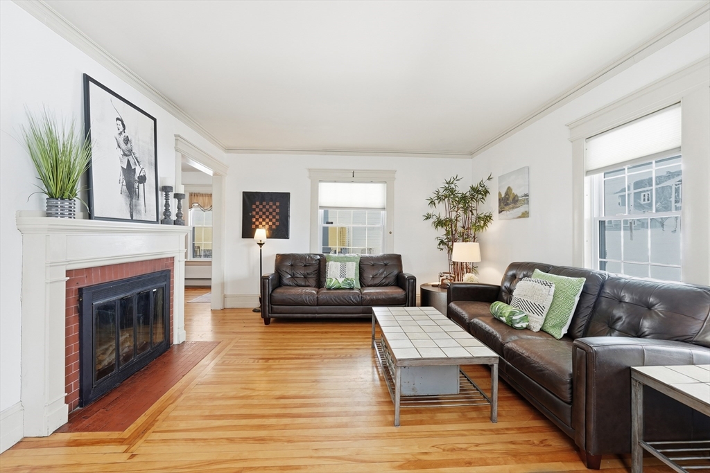 183 King Philip Road Worcester, MA 01606 - Photo 7 of 42