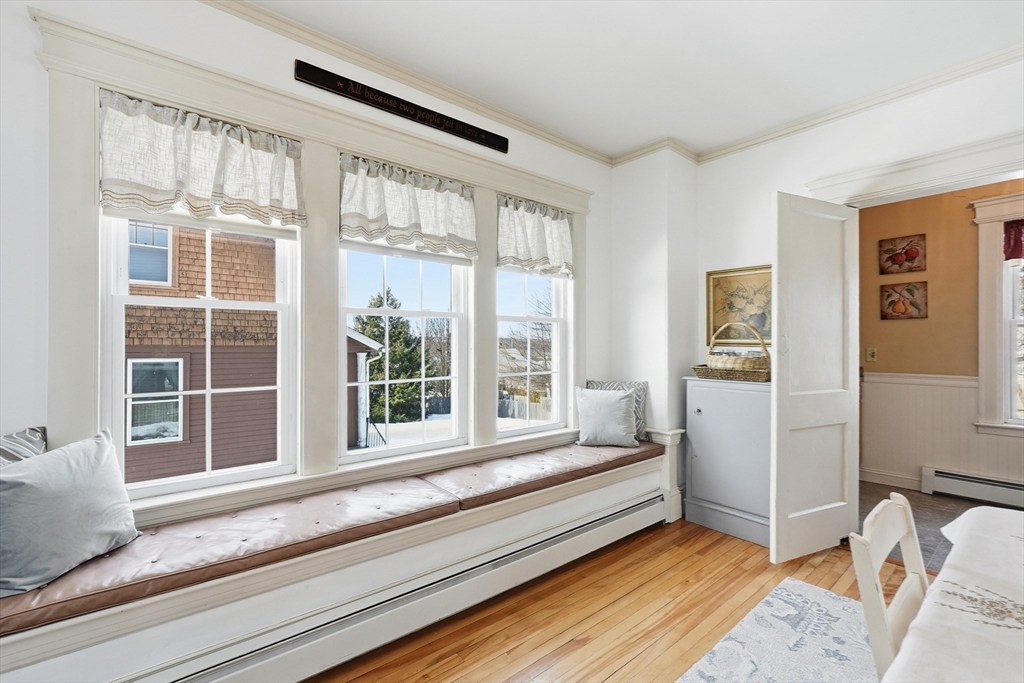 183 King Philip Road Worcester, MA 01606 - Photo 10 of 42