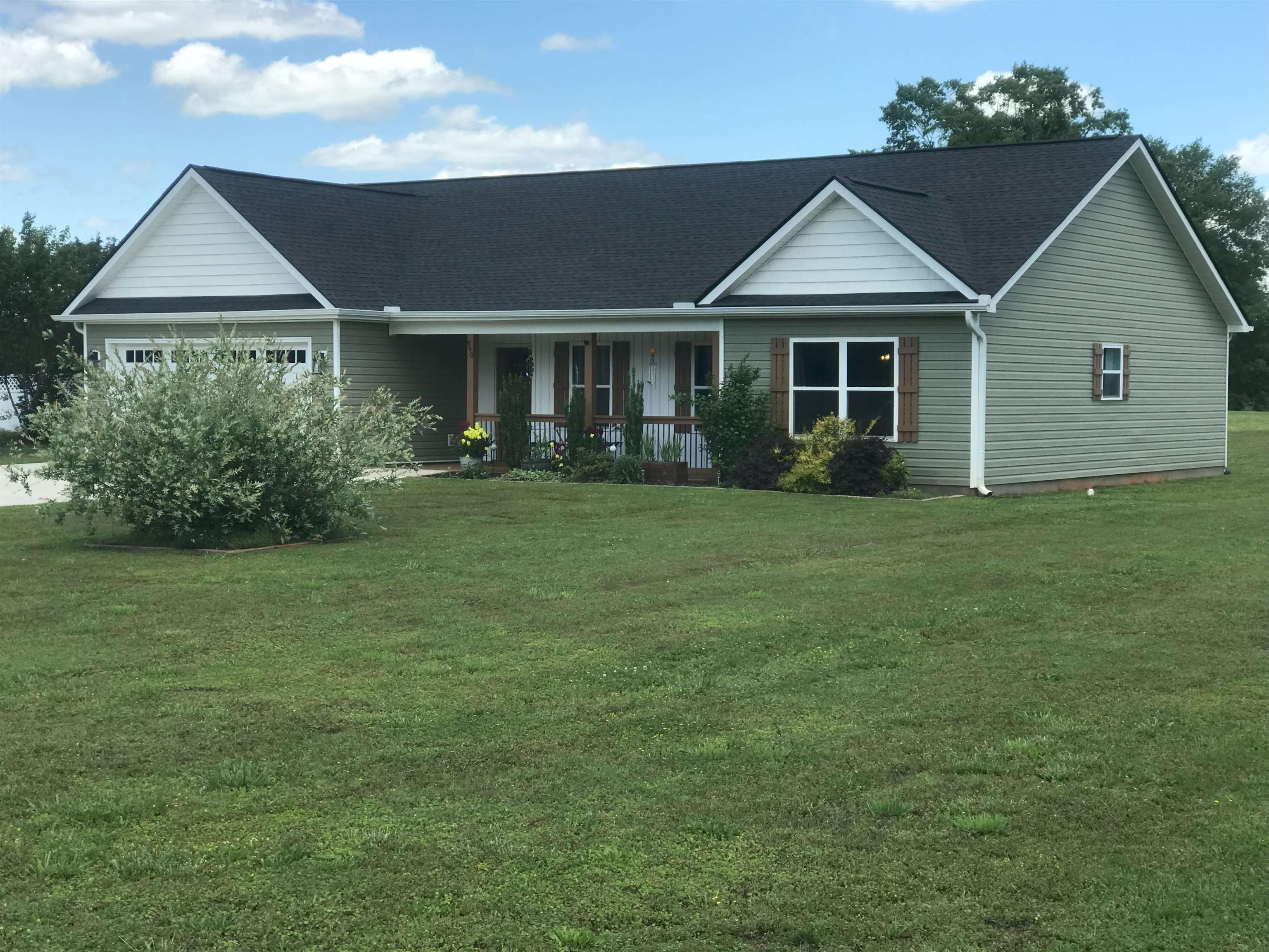 940 Henderson Road Chesnee, SC 29323 - Photo 4 of 49