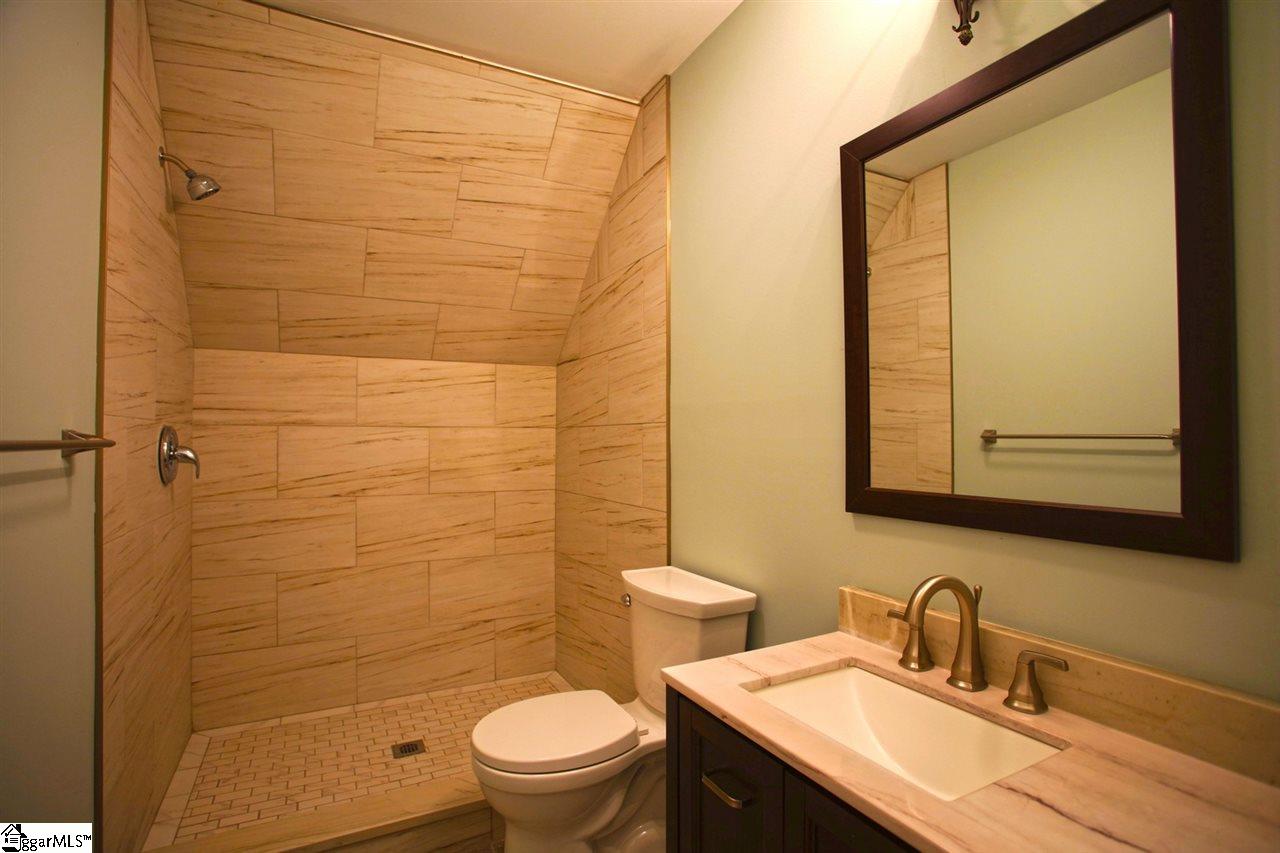512 Inlet Drive Seneca, SC 29672 - Photo 20 of 36 Gallery Image 20