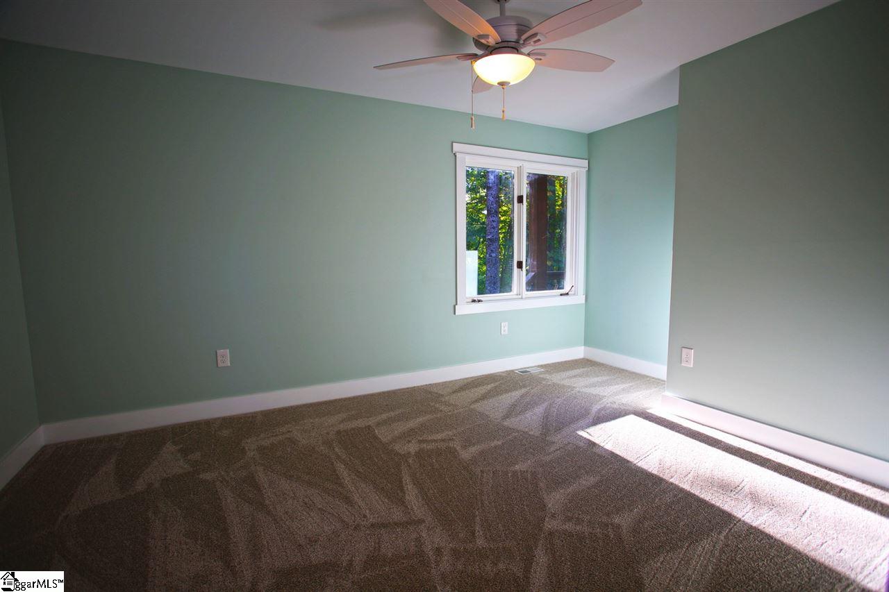 512 Inlet Drive Seneca, SC 29672 - Photo 22 of 36 Gallery Image 22