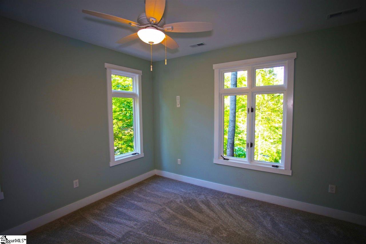 512 Inlet Drive Seneca, SC 29672 - Photo 28 of 36 Gallery Image 28
