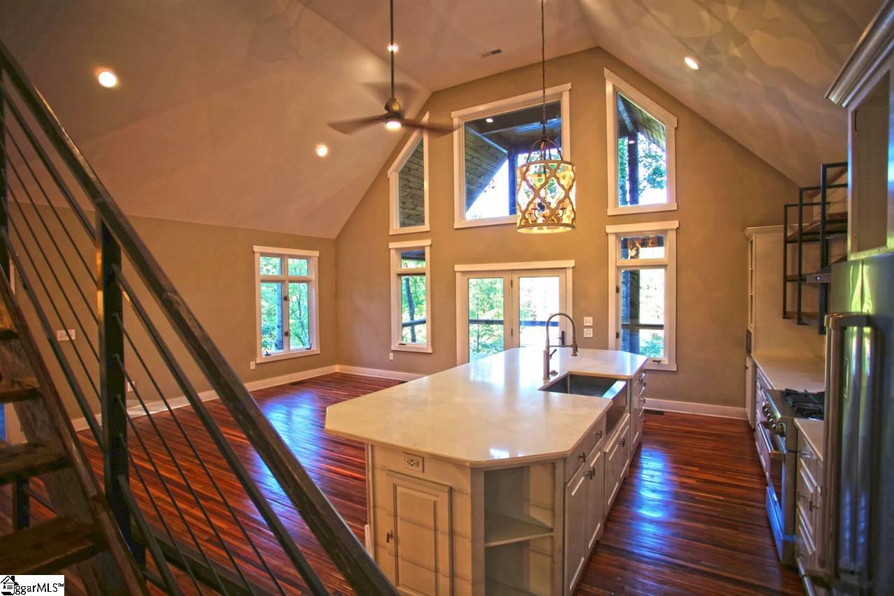 512 Inlet Drive Seneca, SC 29672 - Photo 6 of 36 Gallery Image 6