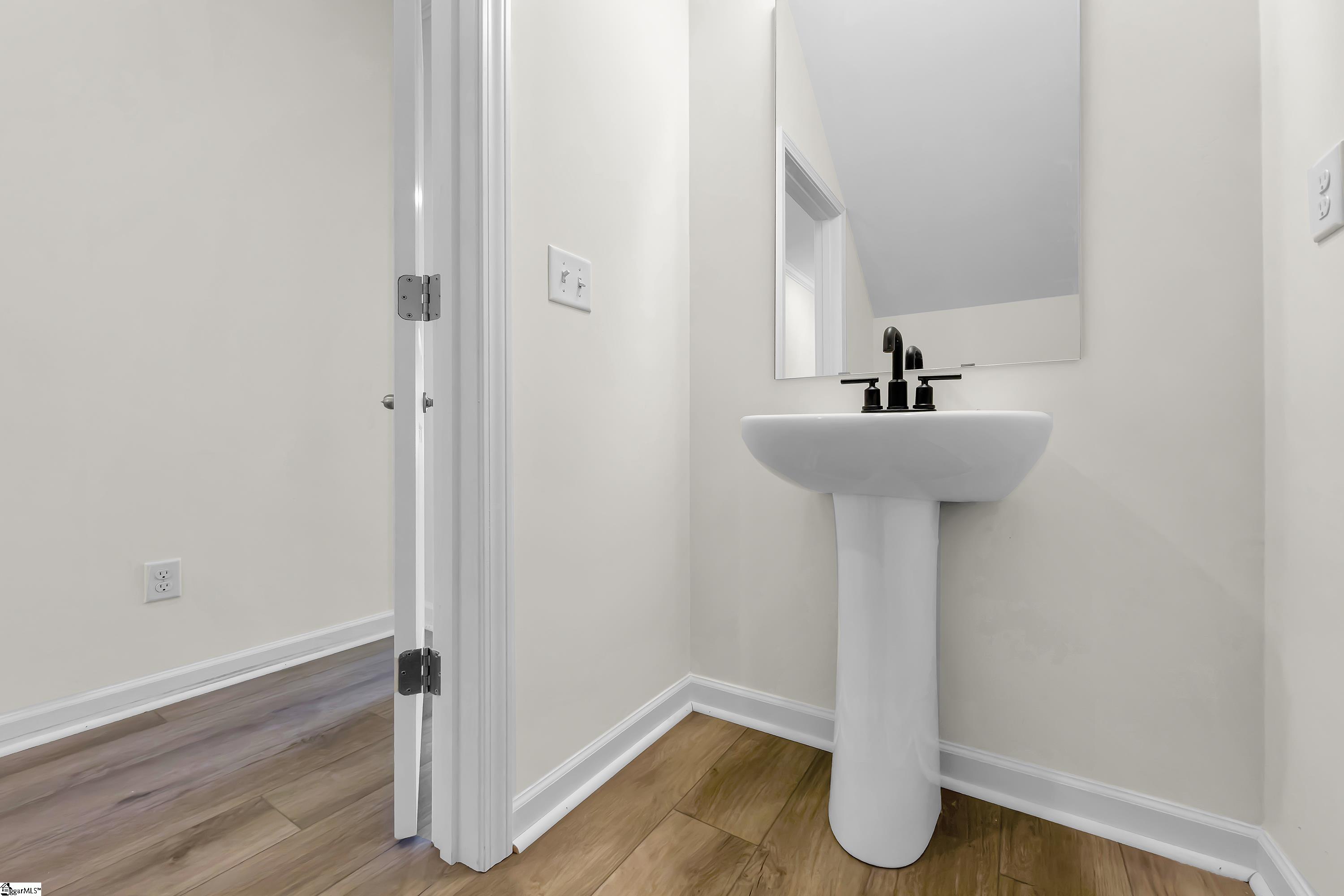 234 Brown Circle Easley, SC 29642 - Photo 5 of 24