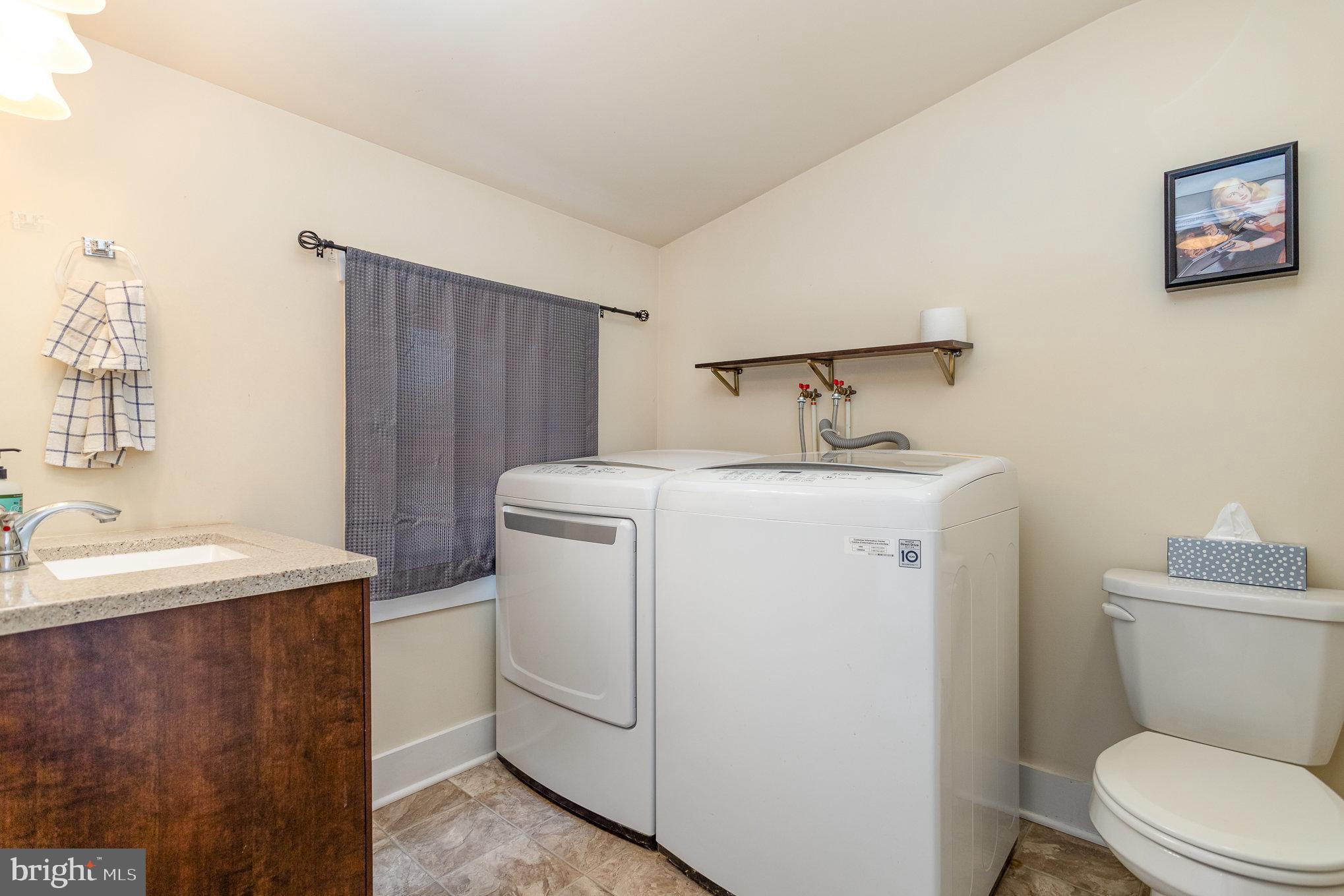 129 East Lincoln Avenue Lititz, PA 17543 - Photo 13 of 27