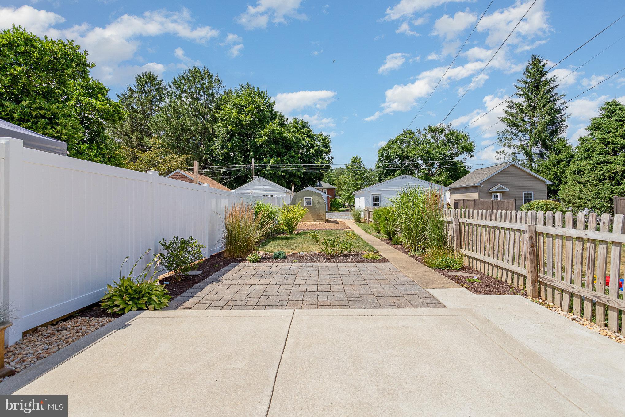 129 East Lincoln Avenue Lititz, PA 17543 - Photo 25 of 27