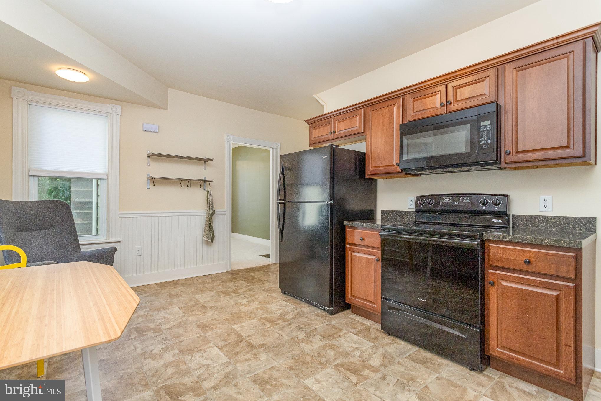 129 East Lincoln Avenue Lititz, PA 17543 - Photo 10 of 27