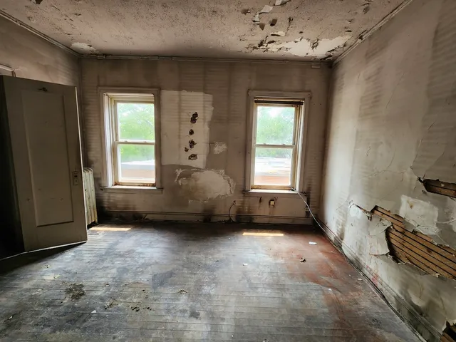 $189,900 | 7952 South Langley Avenue, Chicago, IL 60619