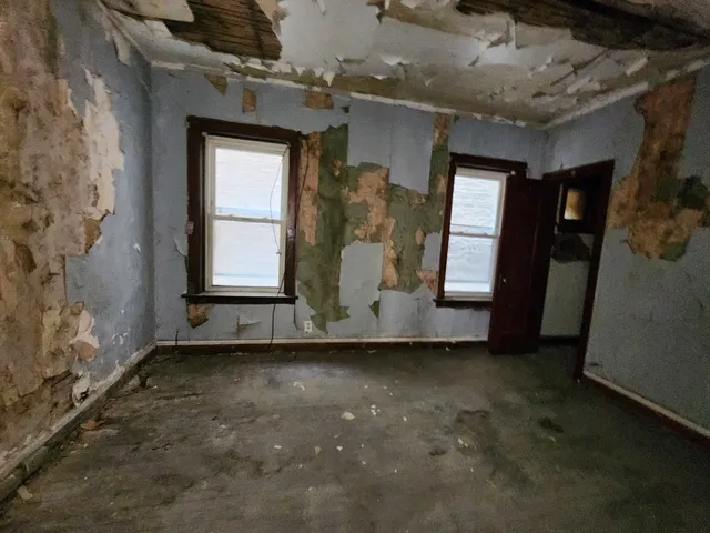 $189,900 | 7952 South Langley Avenue, Chicago, IL 60619