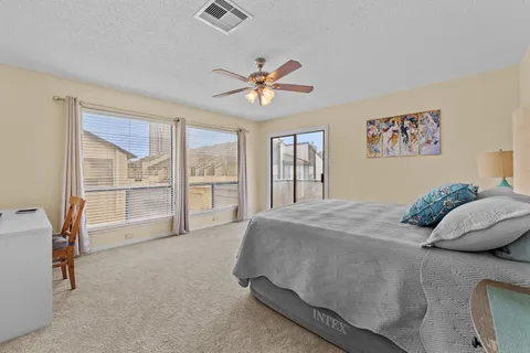 $259,000 | 1112 Bering Drive, Unit 66, Houston, TX 77057