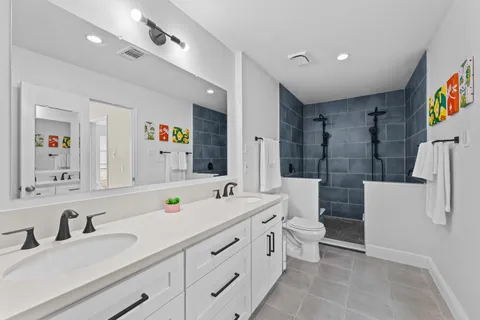 $259,000 | 1112 Bering Drive, Unit 66, Houston, TX 77057