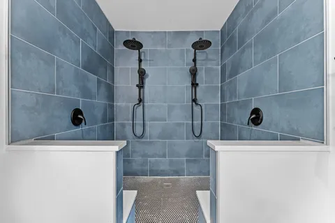 $259,000 | 1112 Bering Drive, Unit 66, Houston, TX 77057