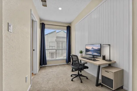 $259,000 | 1112 Bering Drive, Unit 66, Houston, TX 77057