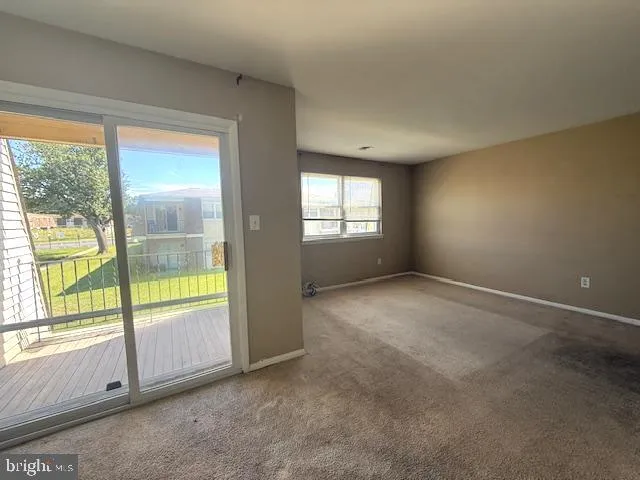 $1,850 | 22-8 Florence Tollgate, Florence, NJ 08518