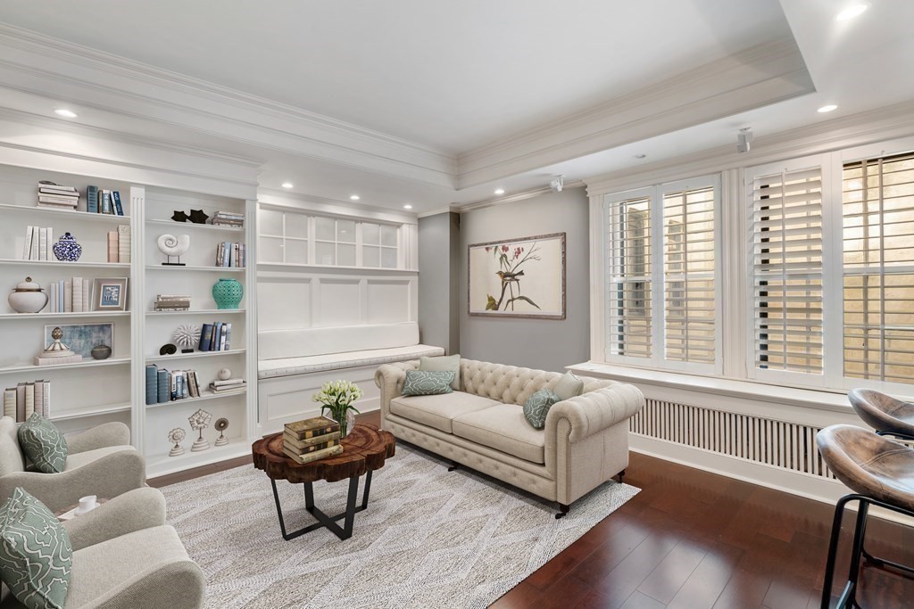 90 Commonwealth Avenue, Unit 7 Boston, MA 02116 - Photo 4 of 16
