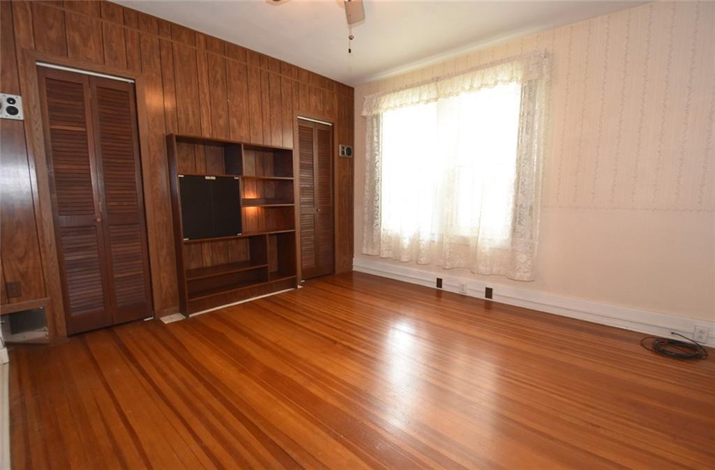 1460 McFarland Road Pittsburgh, PA 15216 - Photo 11 of 20 Gallery Image 11