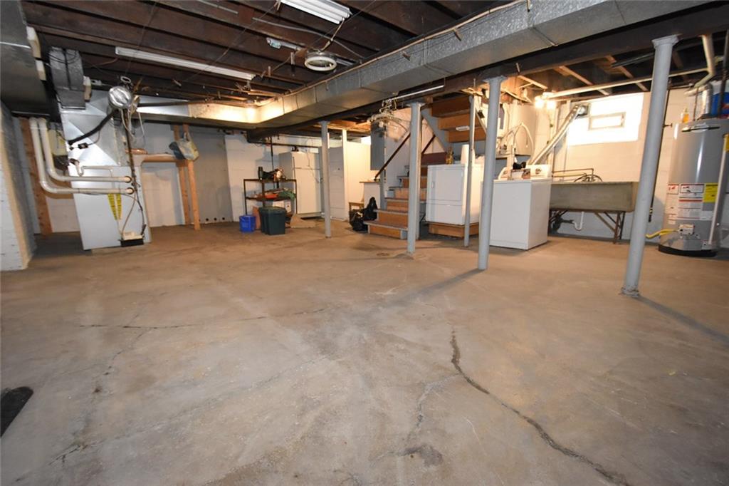 1460 McFarland Road Pittsburgh, PA 15216 - Photo 17 of 20 Gallery Image 17