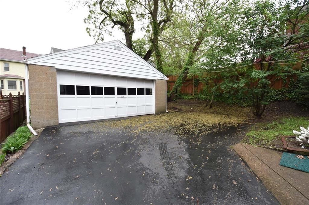 1460 McFarland Road Pittsburgh, PA 15216 - Photo 19 of 20 Gallery Image 19