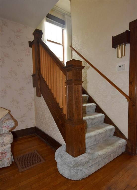 1460 McFarland Road Pittsburgh, PA 15216 - Photo 10 of 20 Gallery Image 10