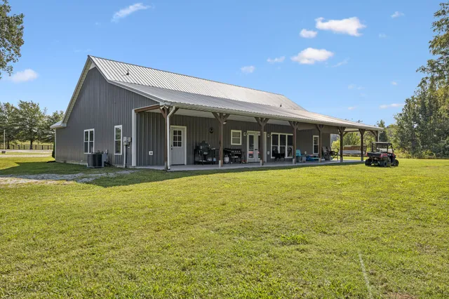 $475,000 | 4108 Summertown Highway, Summertown, TN 38483