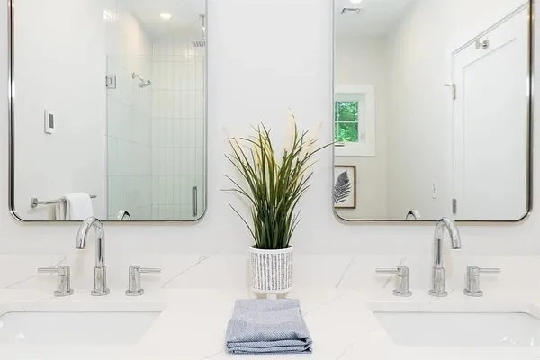 $10,000 | 35 John Street, Unit 35, Newton, MA 02459