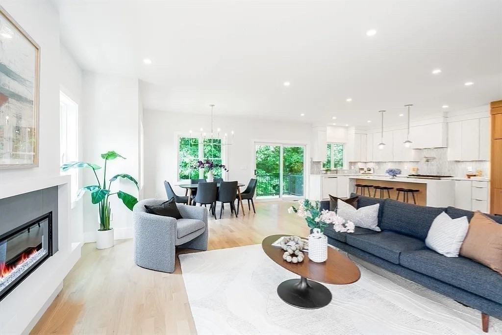 35 John Street, Unit 35 Newton, MA 02459 - Photo 6 of 29