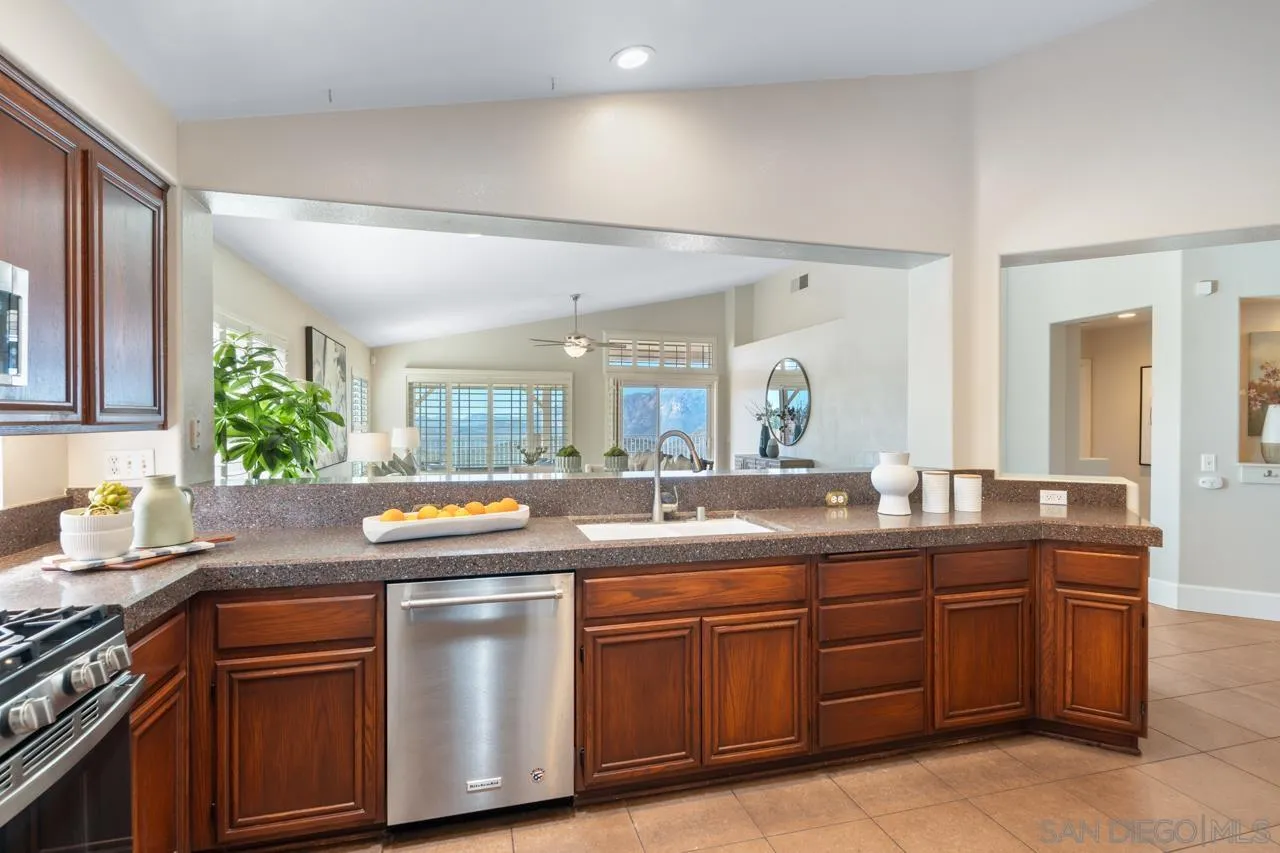 2618 Columbine Road Alpine, CA 91901 - Photo 15 of 68