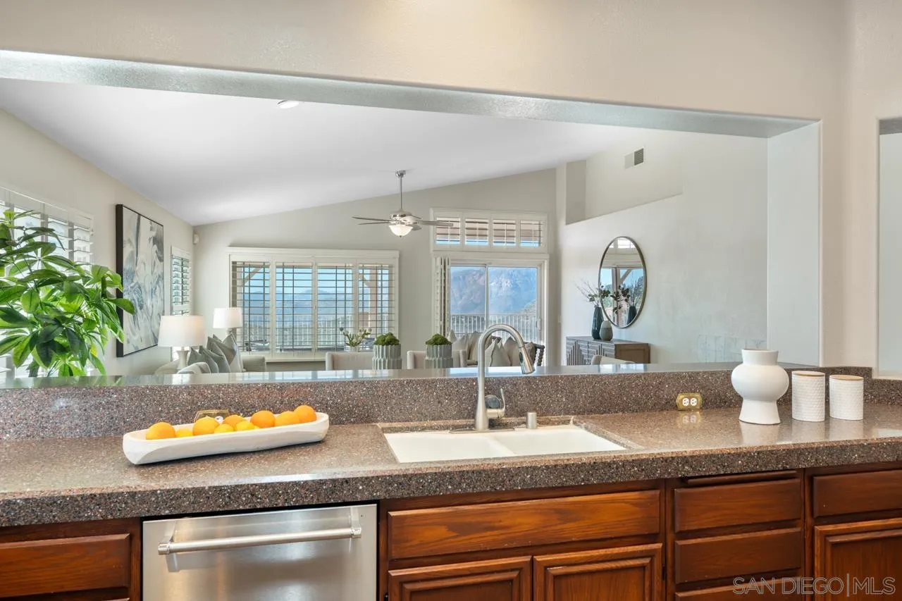 2618 Columbine Road Alpine, CA 91901 - Photo 16 of 68