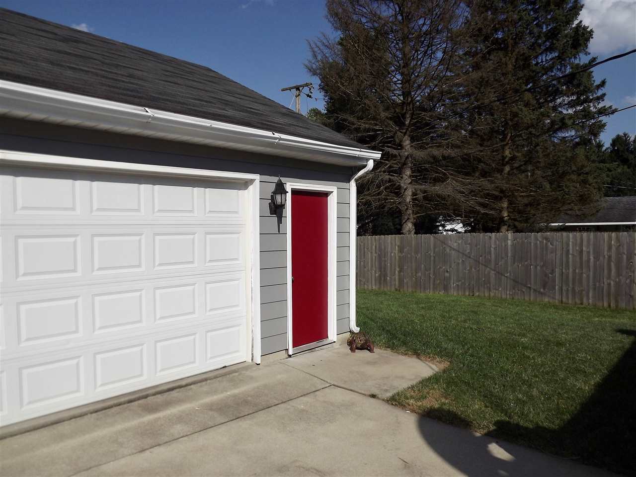 1620 Kingston Road Kokomo, IN 46901 - Photo 4 of 19 Gallery Image 4