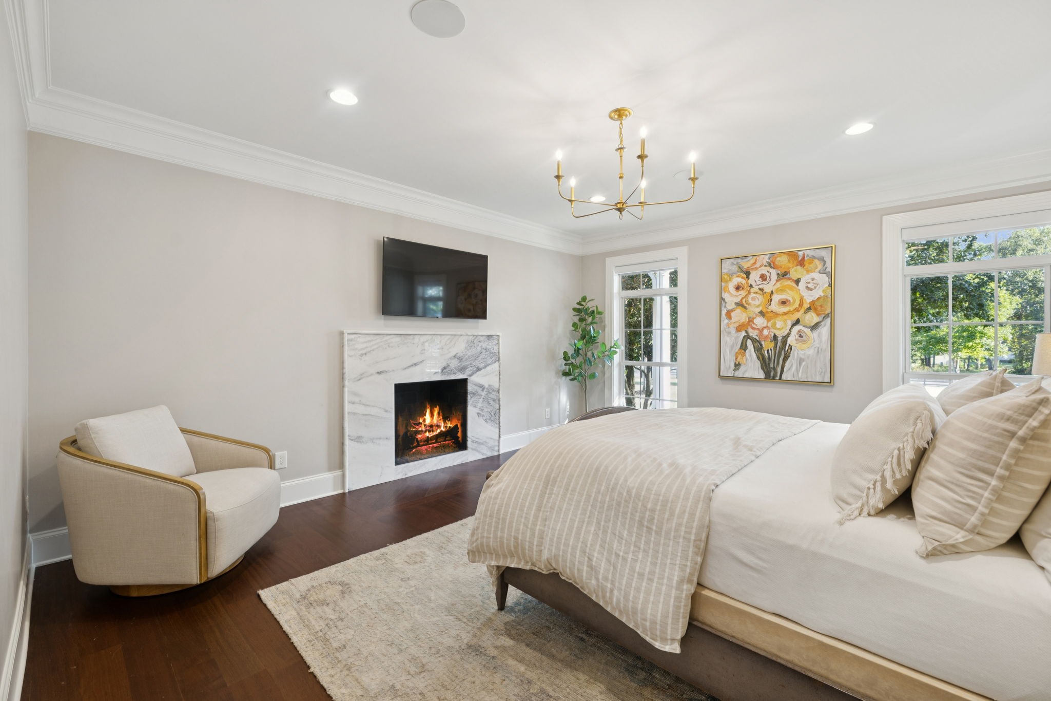 4420 Shores Road Murfreesboro, TN 37128 - Photo 25 of 89 a spacious bedroom with a bed and a couch